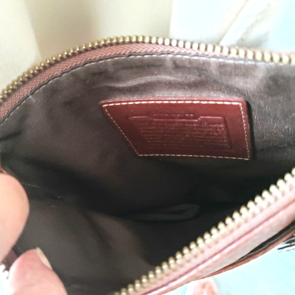 Coach | Signature Swing Pack Crossbody Messenger Bag - Picture 8 of 16